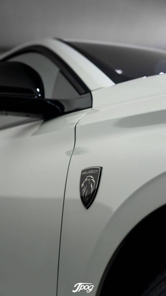 Peugeot_308_2021-7-576x1024.jpg.0fa7efc250734dbb08985c2714983a59.jpg