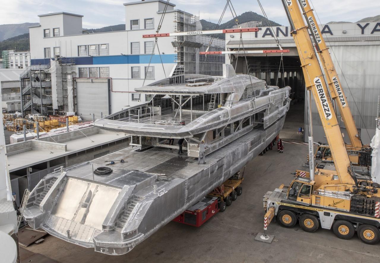 Tankoa-S501Hybrid-in-costruzione-12.jpg