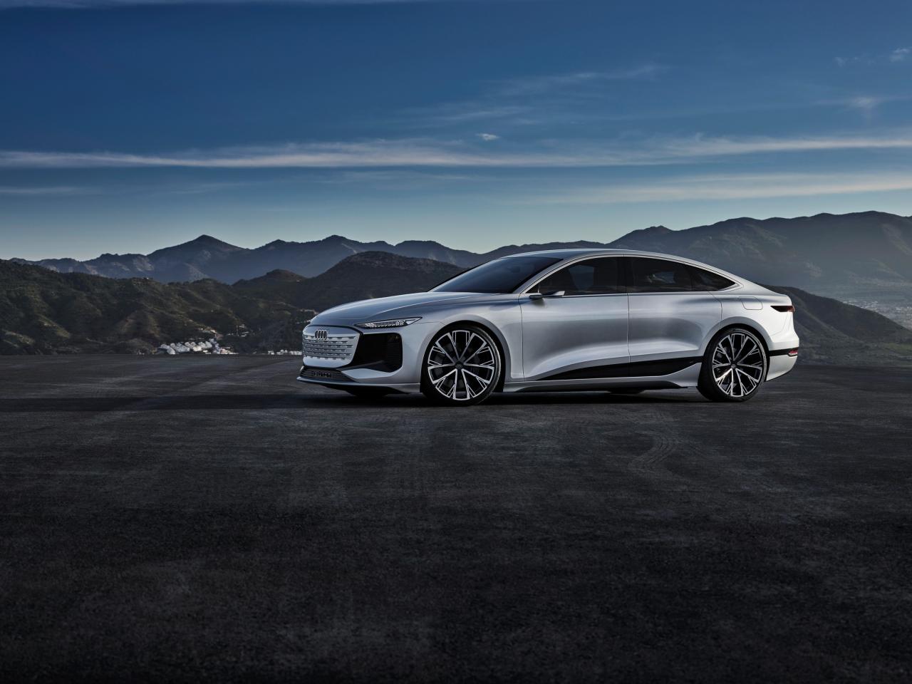 audi-a6-e-tron-concept-goes-for-sportback-looks-and-over-435-miles-of-ev-range_14.jpg