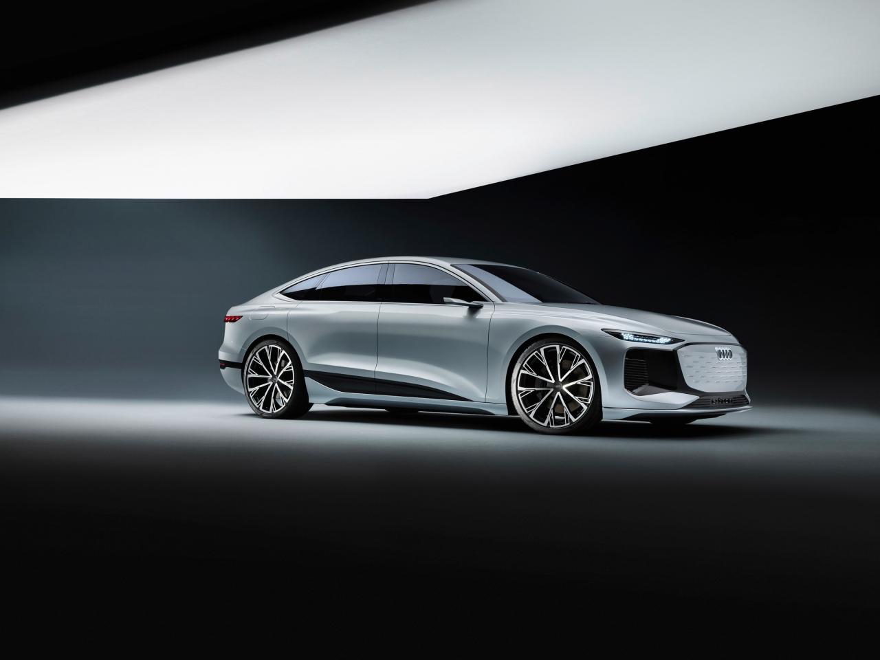 audi-a6-e-tron-concept-goes-for-sportback-looks-and-over-435-miles-of-ev-range_20.jpg