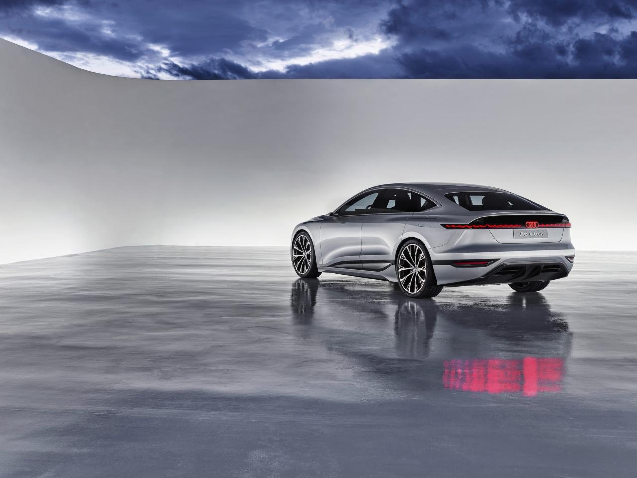 audi-a6-e-tron-concept-goes-for-sportback-looks-and-over-435-miles-of-ev-range_37.jpg