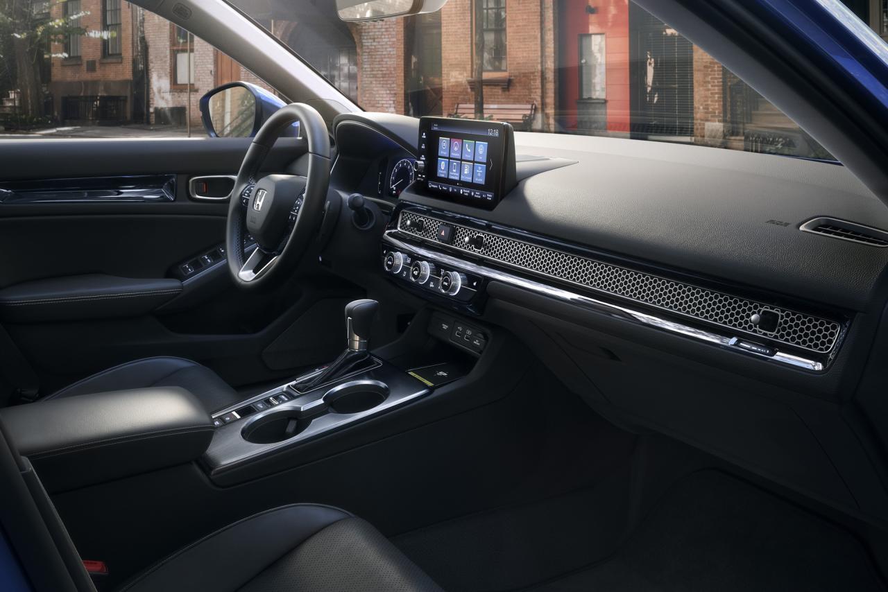 13-2022-Honda-Civic-Sedan-Sport_2.jpg