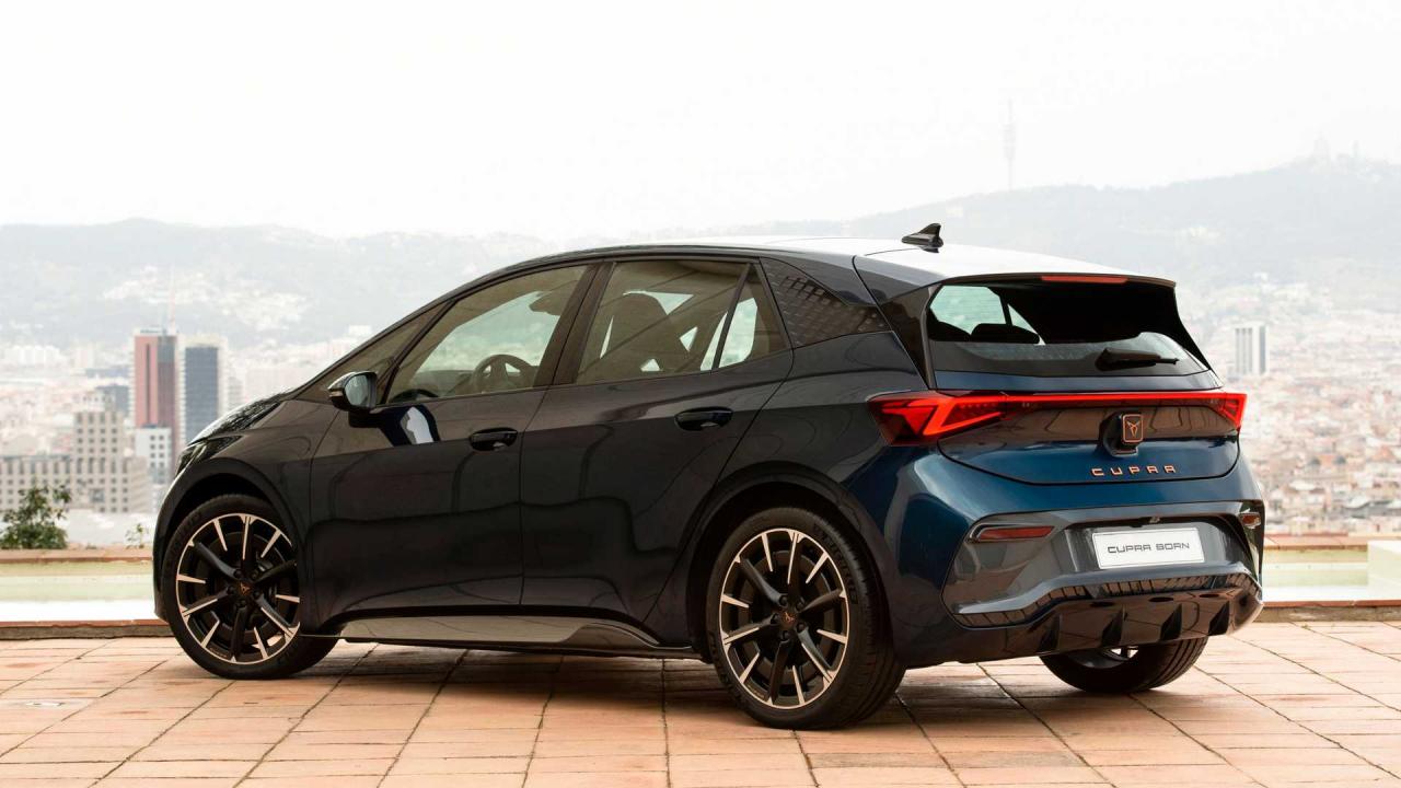 cupra-born-2021 (15).jpg