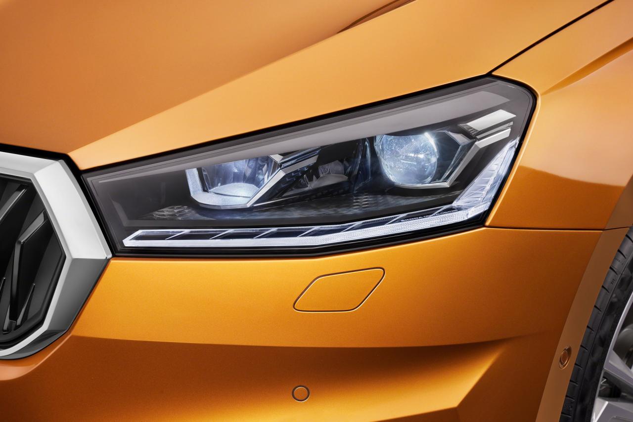 2021-Skoda-Fabia-2.jpg