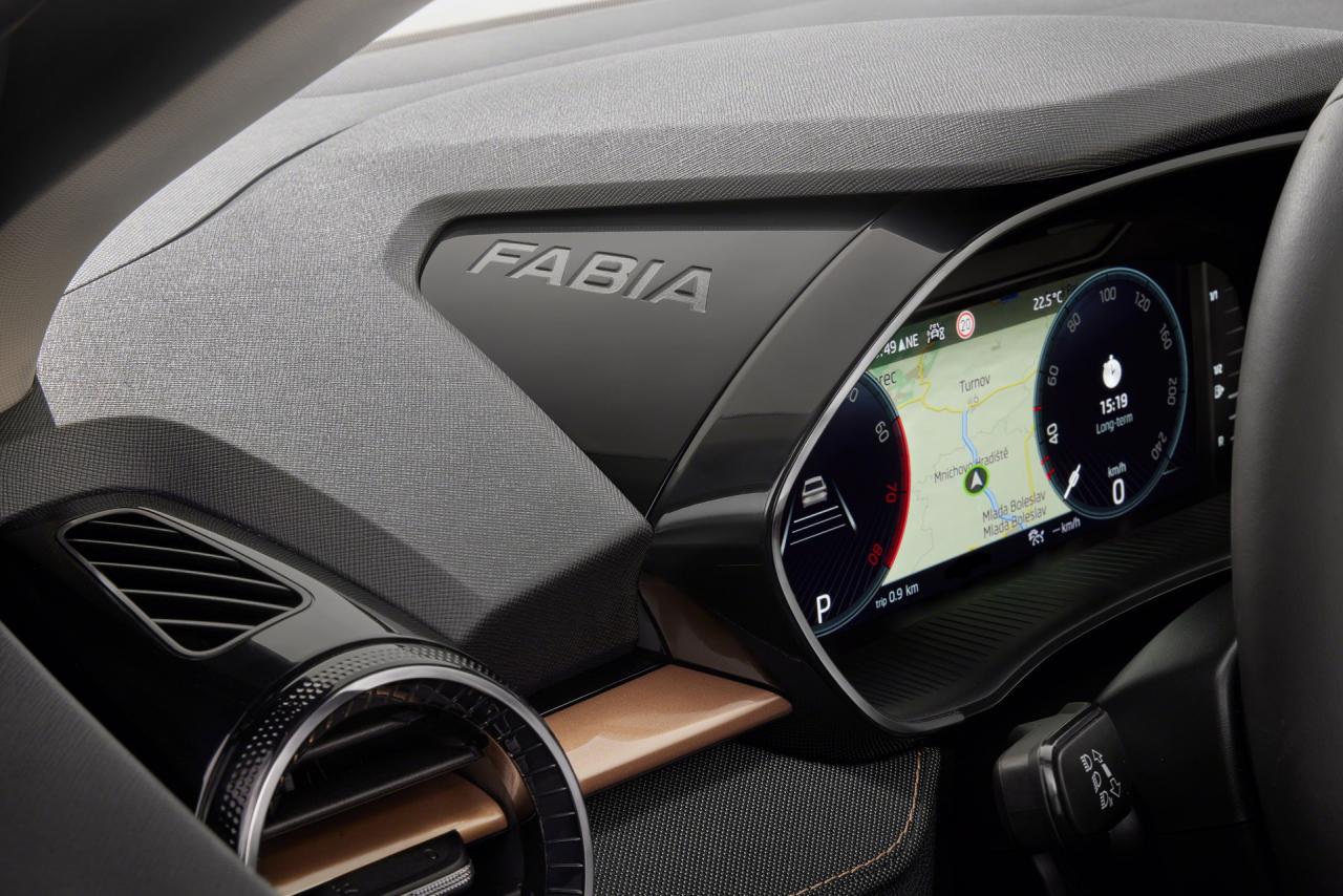 2021-Skoda-Fabia-25.jpg