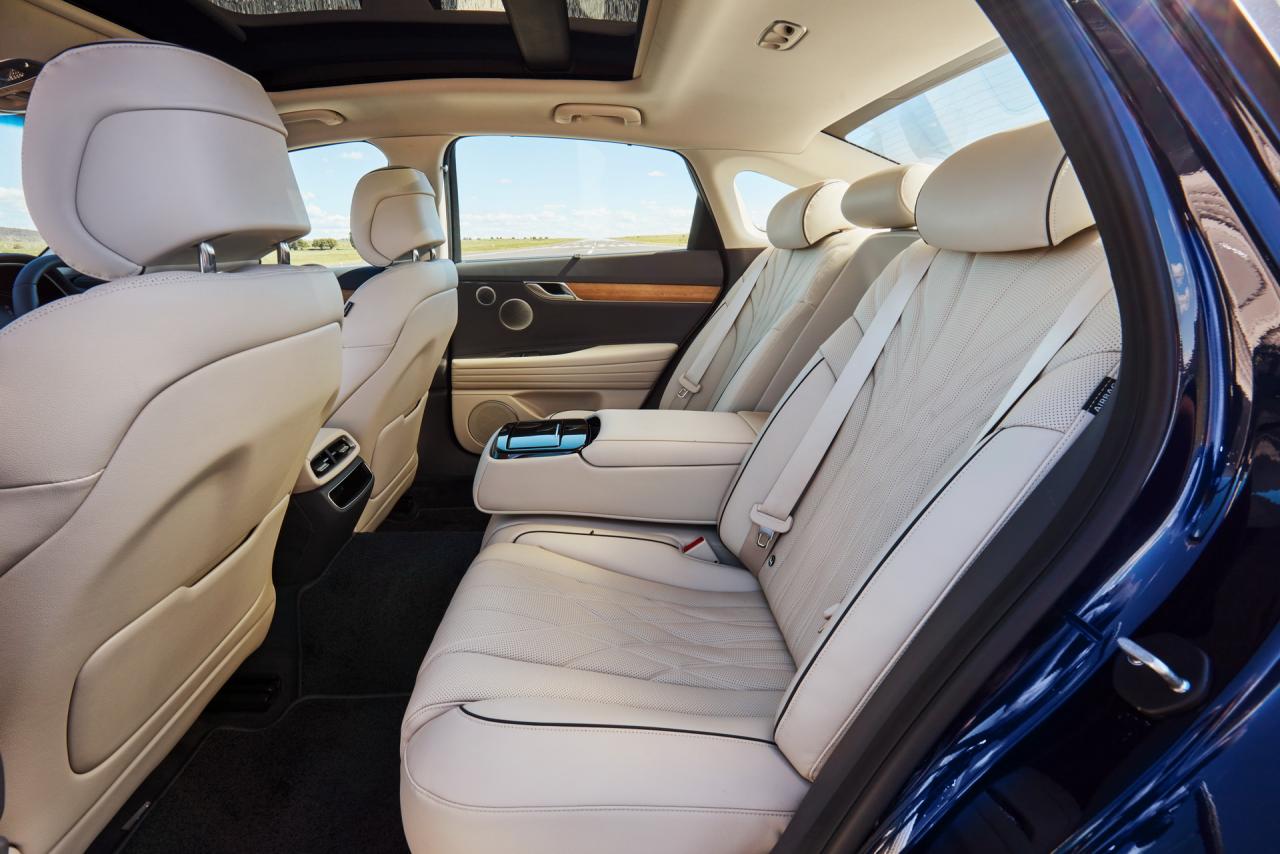 2021-genesis-g80-36.jpg