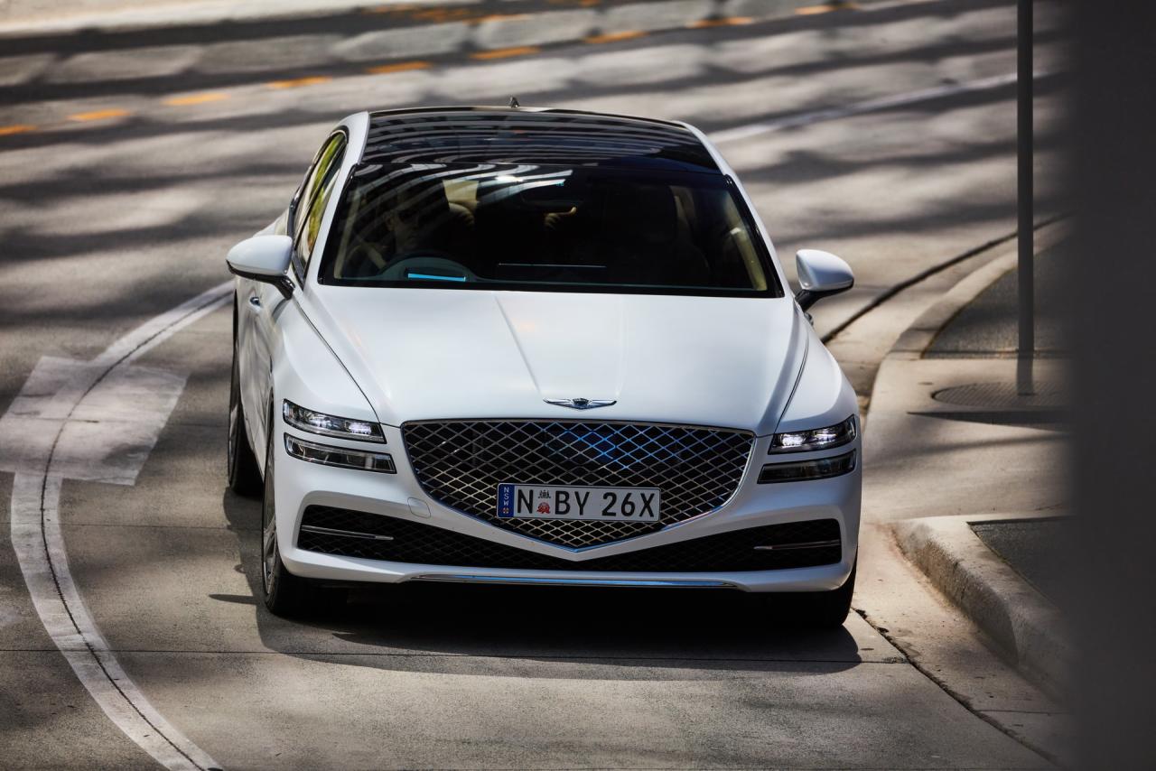 2021-genesis-g80-73.jpg
