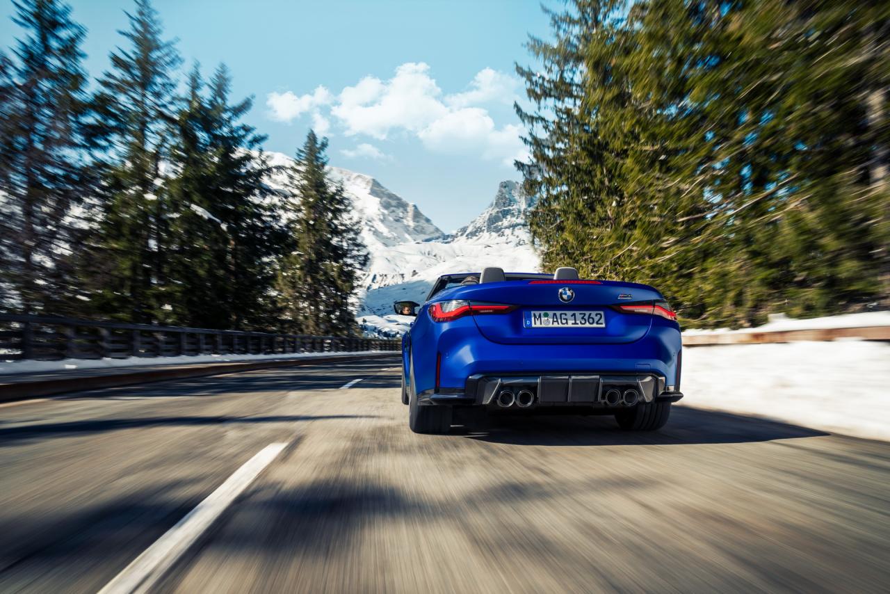 2022-BMW-M4-Convertible-27.jpg