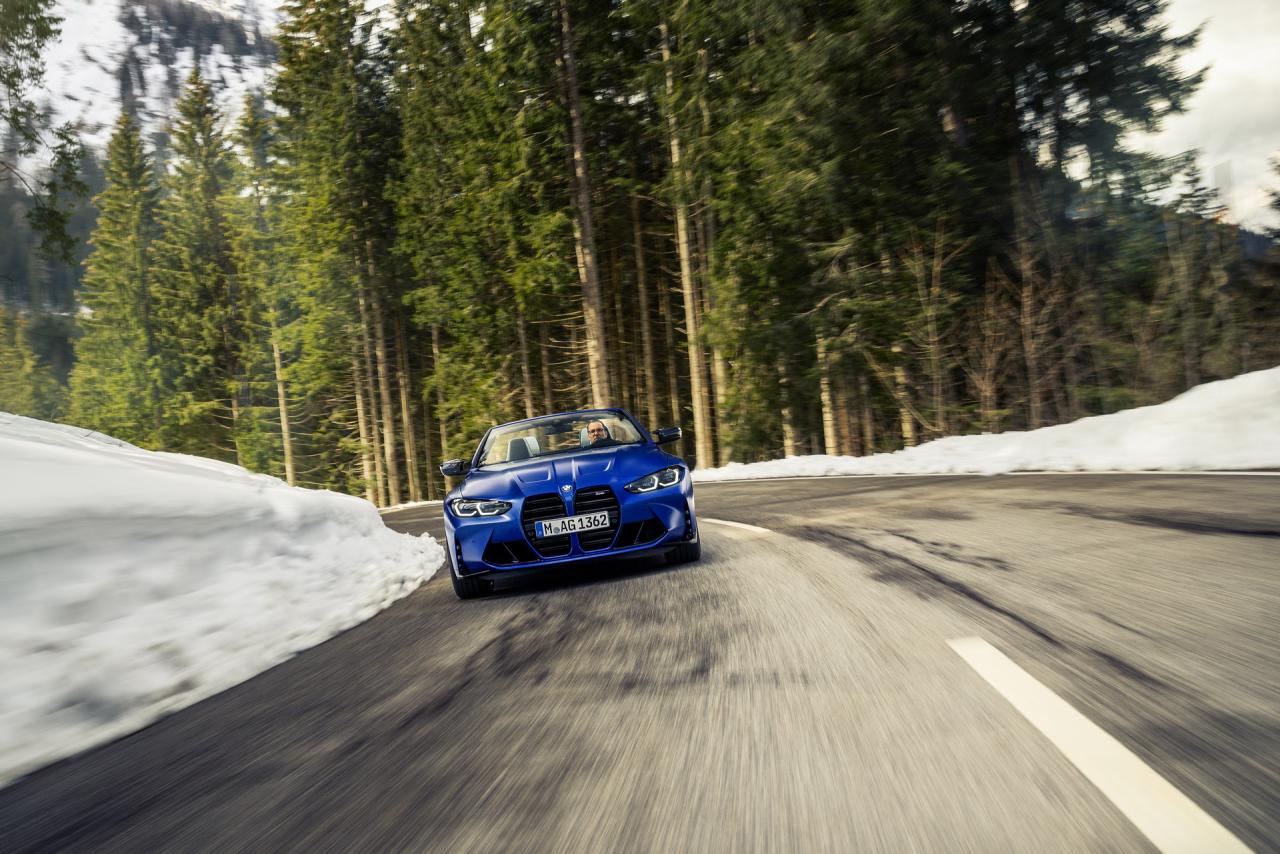 2022-BMW-M4-Convertible-37.jpg