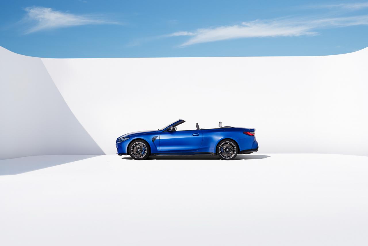 2022-BMW-M4-Convertible-8.jpg