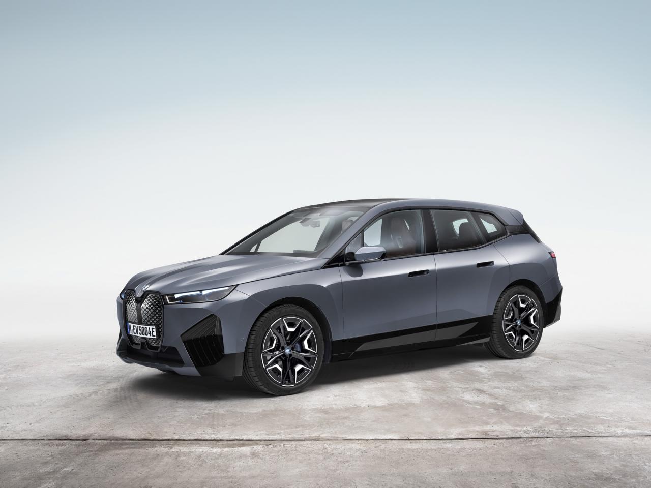 2022-BMW-iX-62.jpg