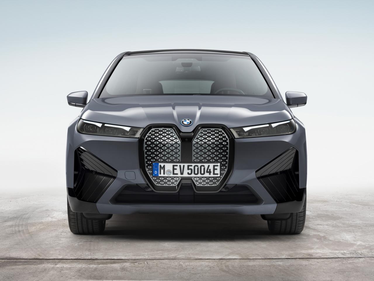 2022-BMW-iX-67.jpg