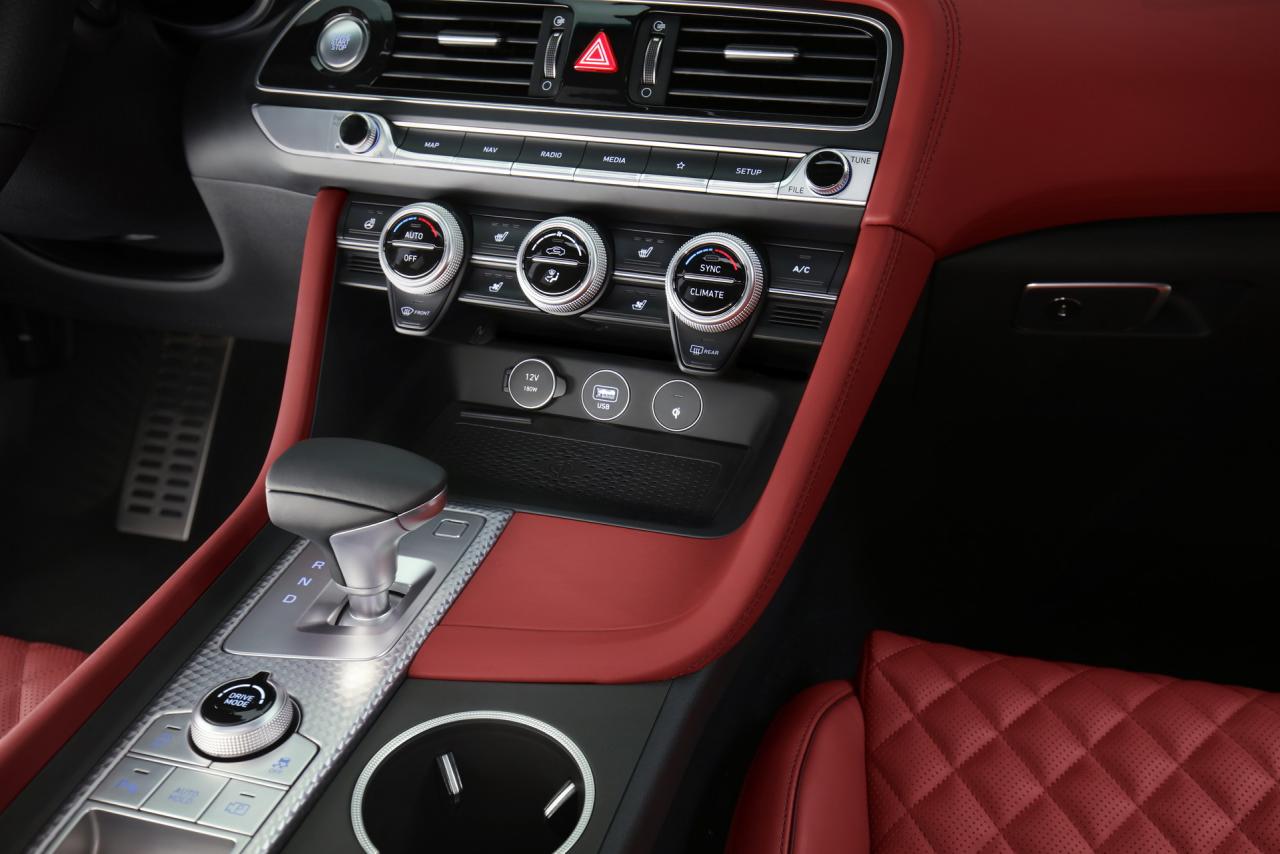 2022-Genesis-G70-Shooting-Brake-11-1.jpg