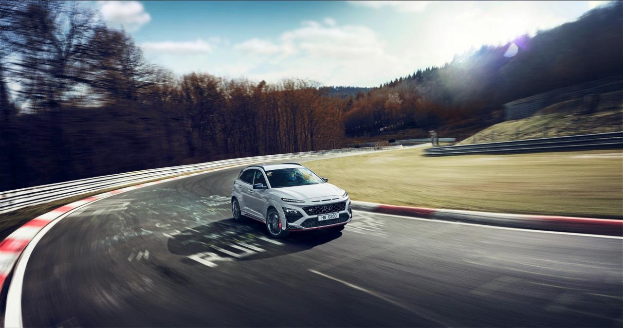 2022-Hyundai-Kona-N-7.jpg