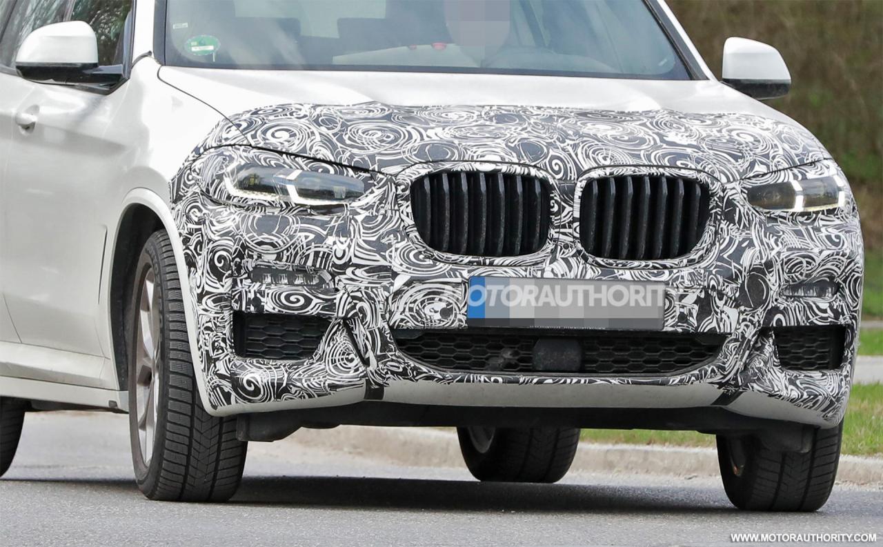 BMW X3 facelift 2022 LCI Spy (5).jpg