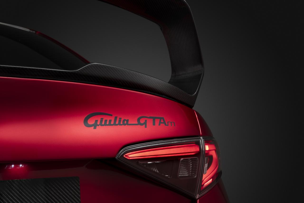 Alfa-Romeo-Giulia-GTA-GTAm-20.jpg