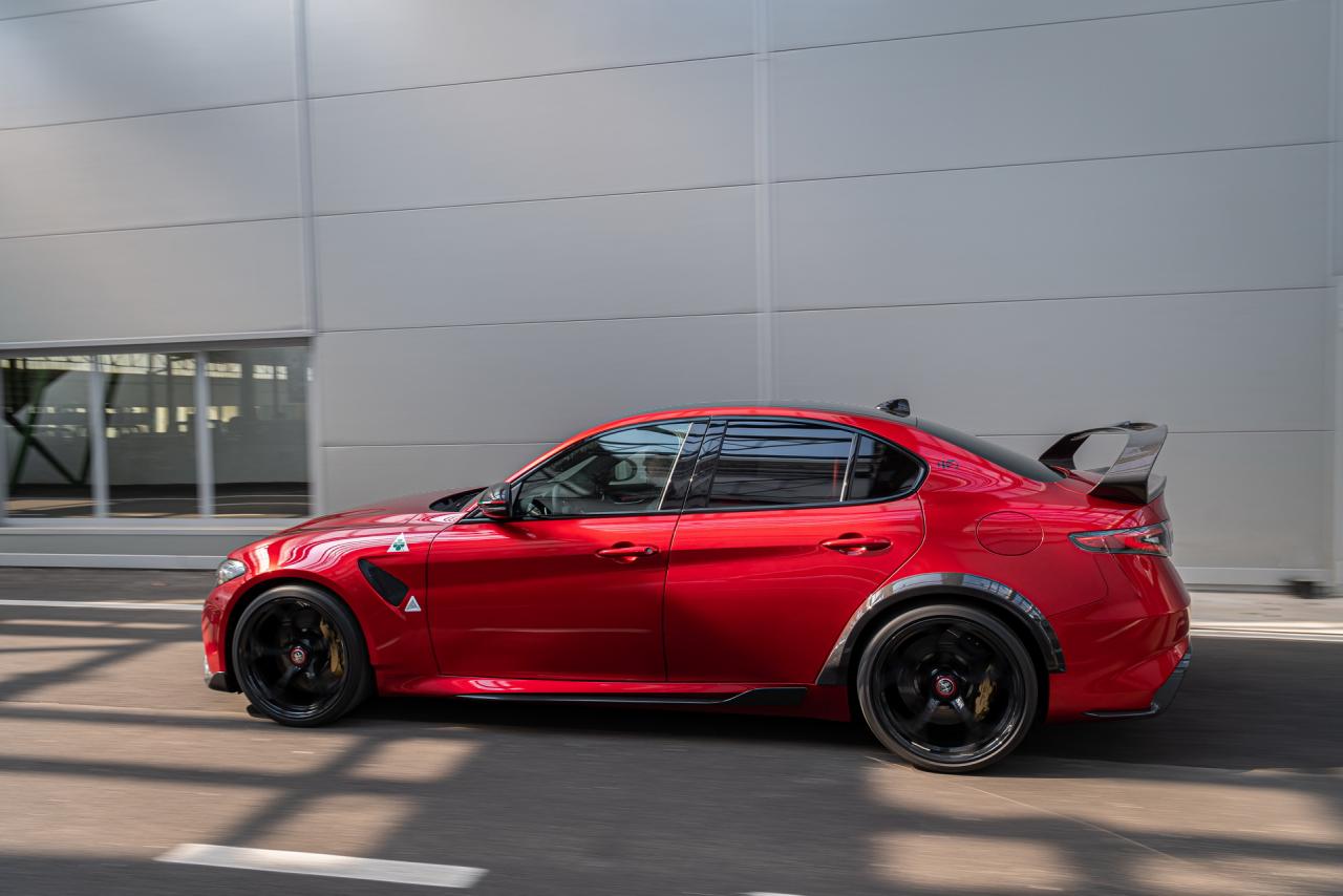 Alfa-Romeo-Giulia-GTA-GTAm-3-1.jpg