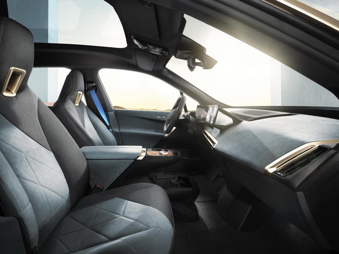 BMW-iNext-SUV-79.jpg