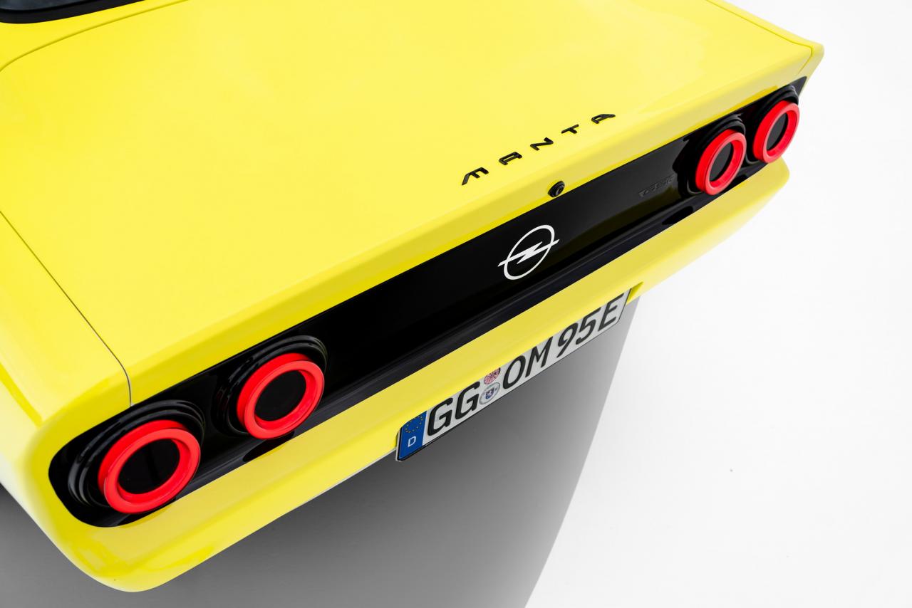 OPEL-MANTA-GSE-ELEKTROMOD-18.jpg