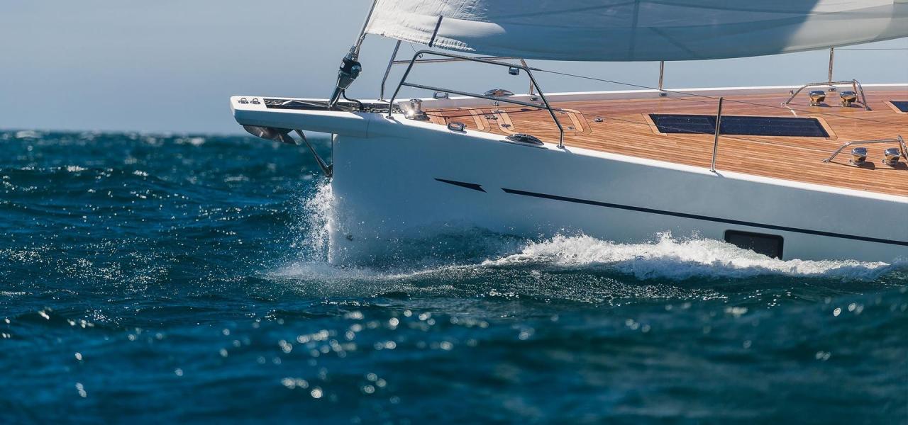Oyster-565-60-Foot-Sailing-Yacht__Resampled.jpg