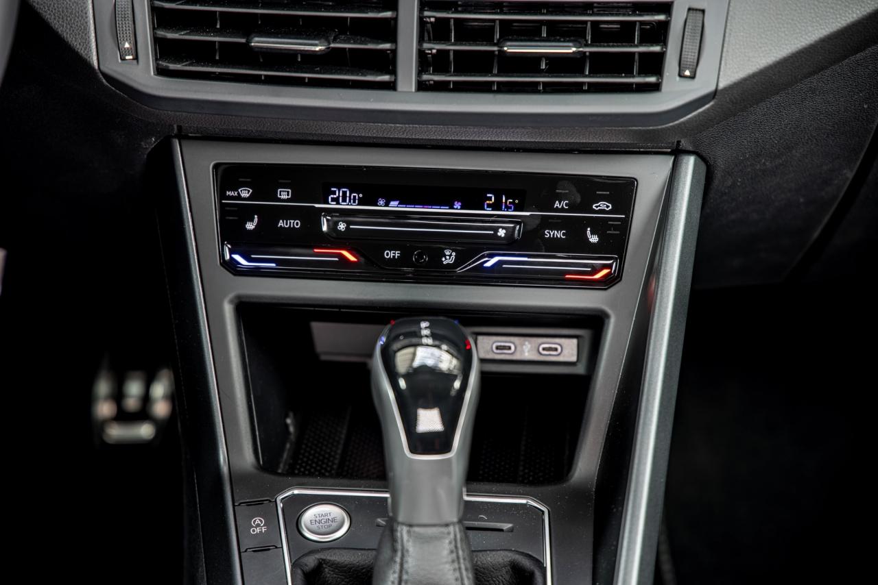 S0-volkswagen-polo-2021-comme-un-air-de-golf-presentation-video-671429.thumb.jpg.7ec7be80fa3cd7f431984ff87713f97f.jpg