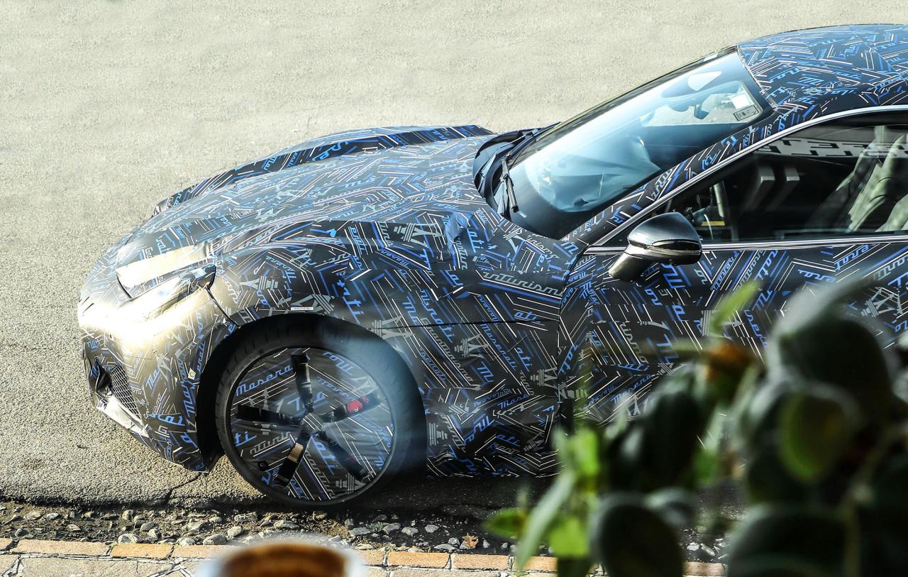 18134-LeprimeimmaginirubatedelprototipodellanuovaMaseratiGranTurismo.thumb.jpg.3d28989d52e986c30214fab2b3683123.jpg