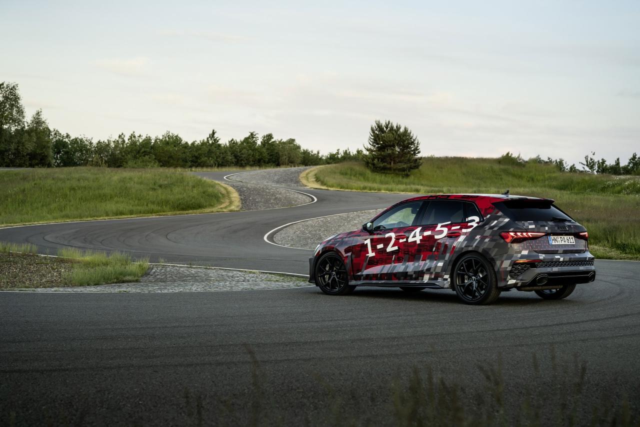 2022-Audi-RS-3-Sneak-Preview-013.jpg