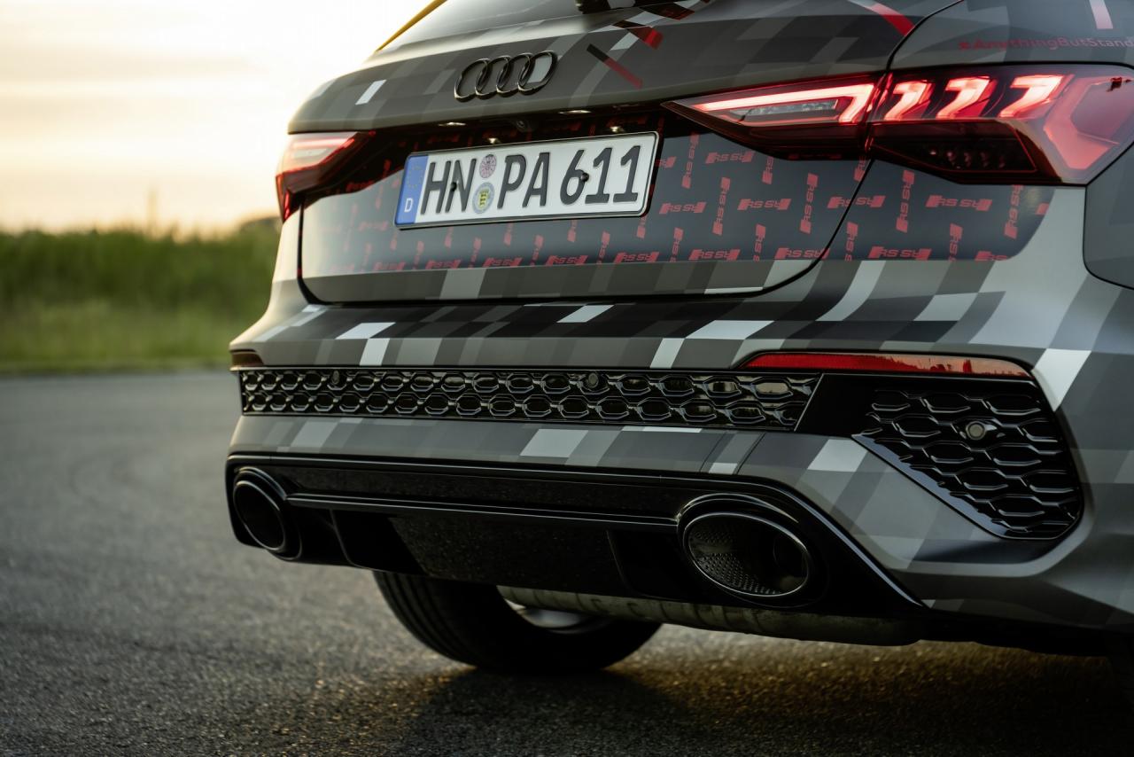 2022-Audi-RS-3-Sneak-Preview-019.jpg