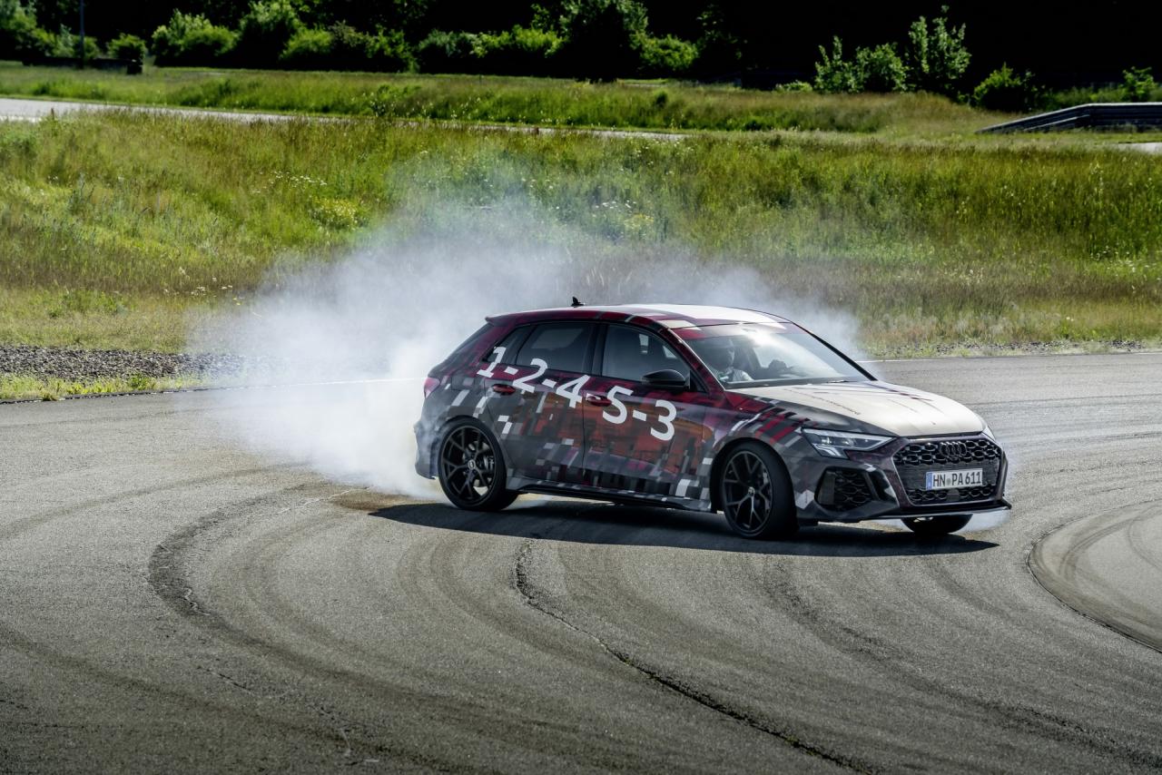 2022-Audi-RS-3-Sneak-Preview-045.jpg
