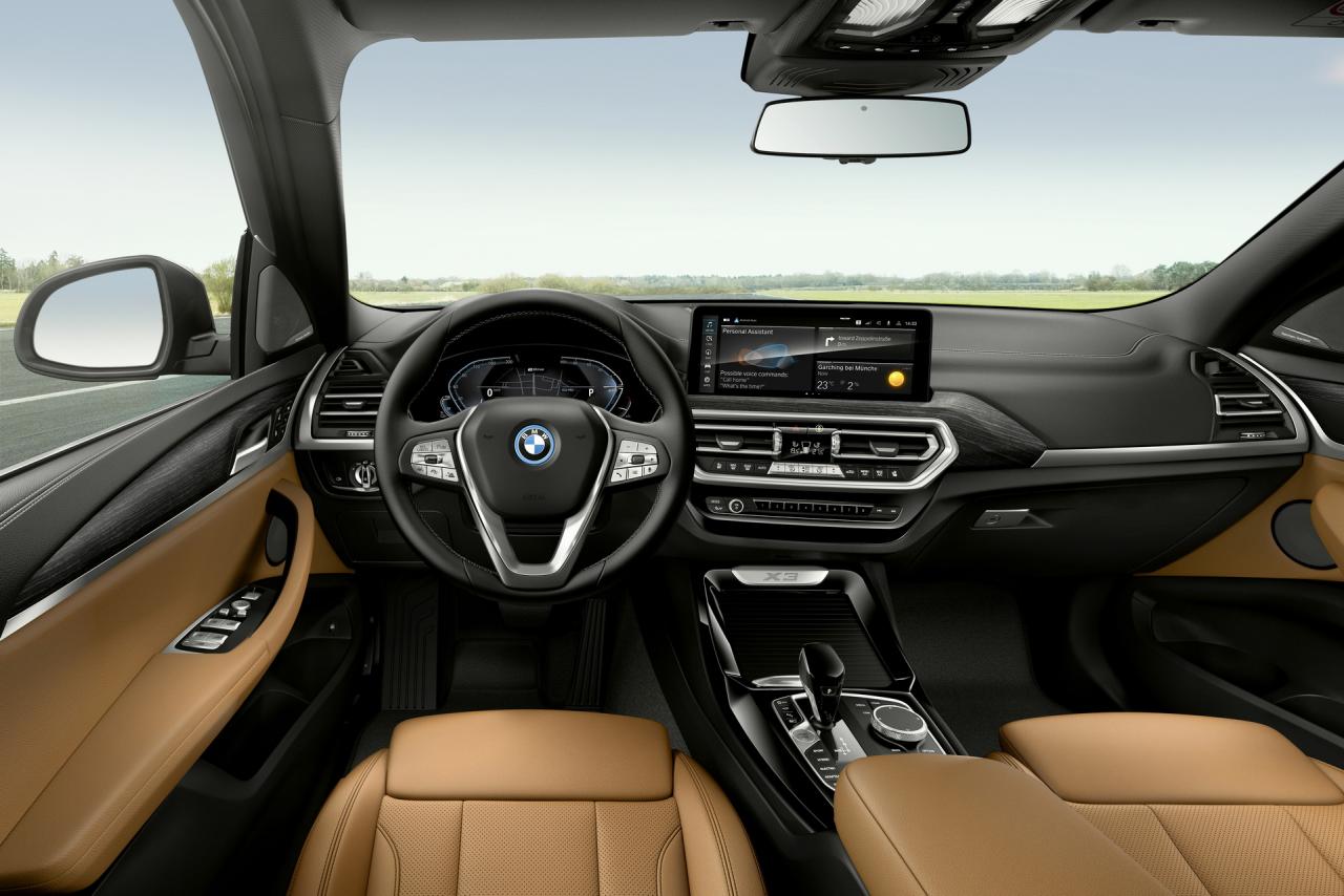 2022-BMW-X3-X4-20.jpg