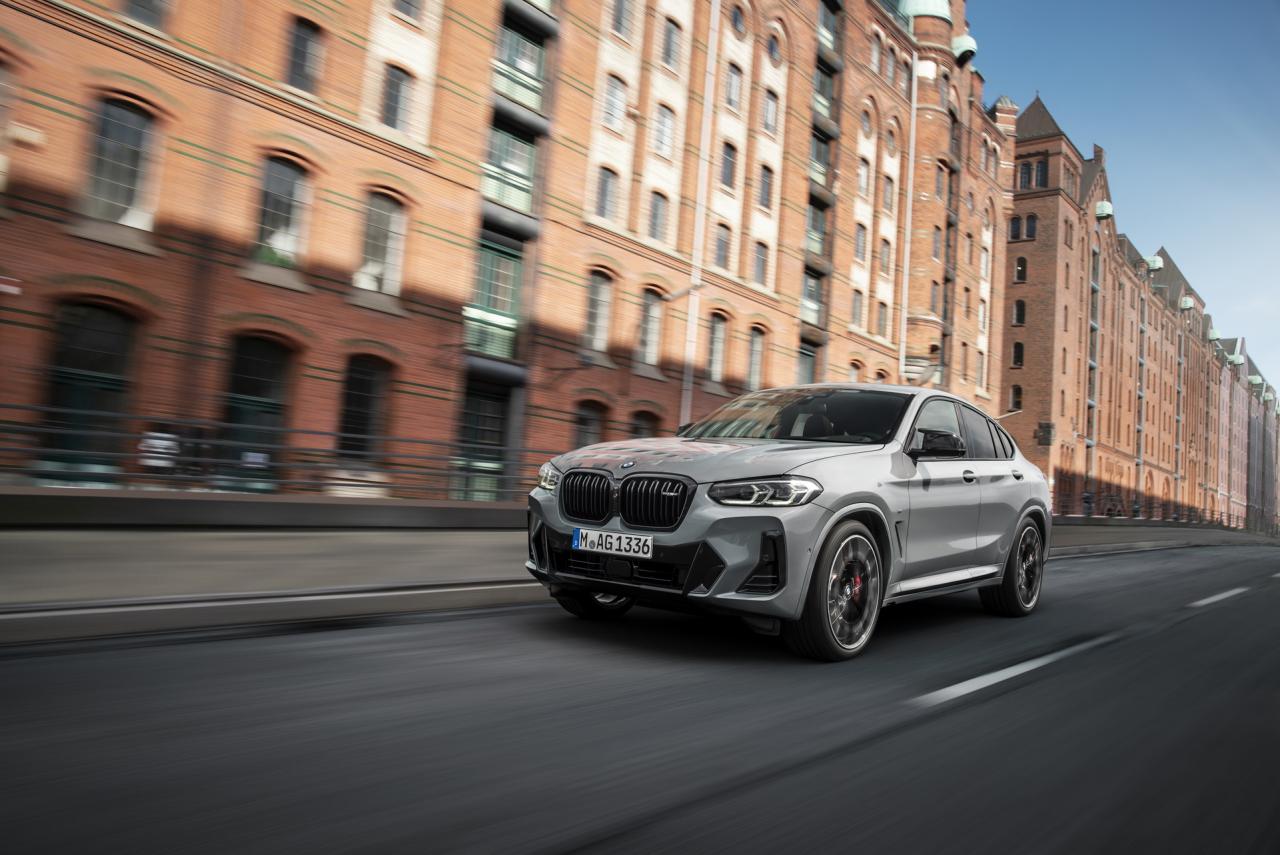 2022-BMW-X3-X4-38.jpg