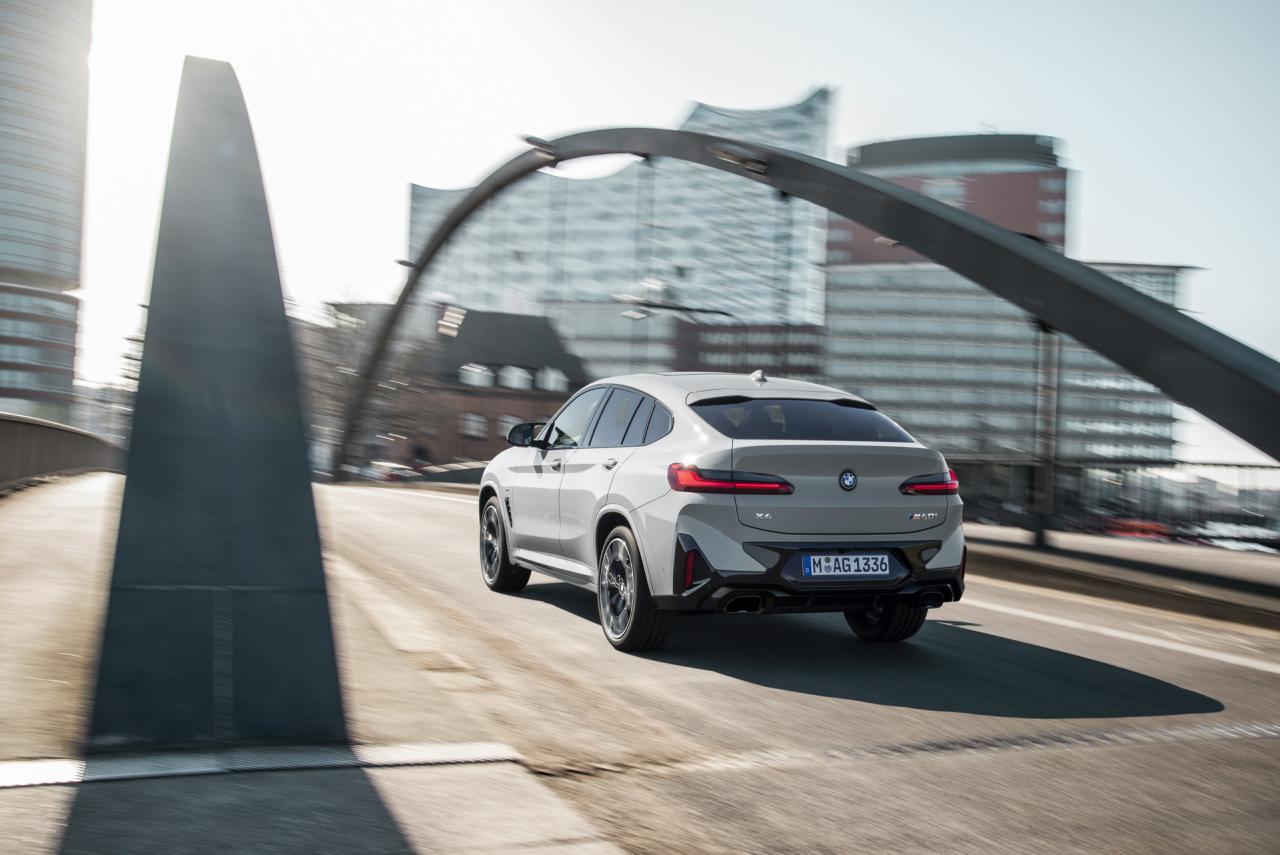 2022-BMW-X3-X4-39.jpg