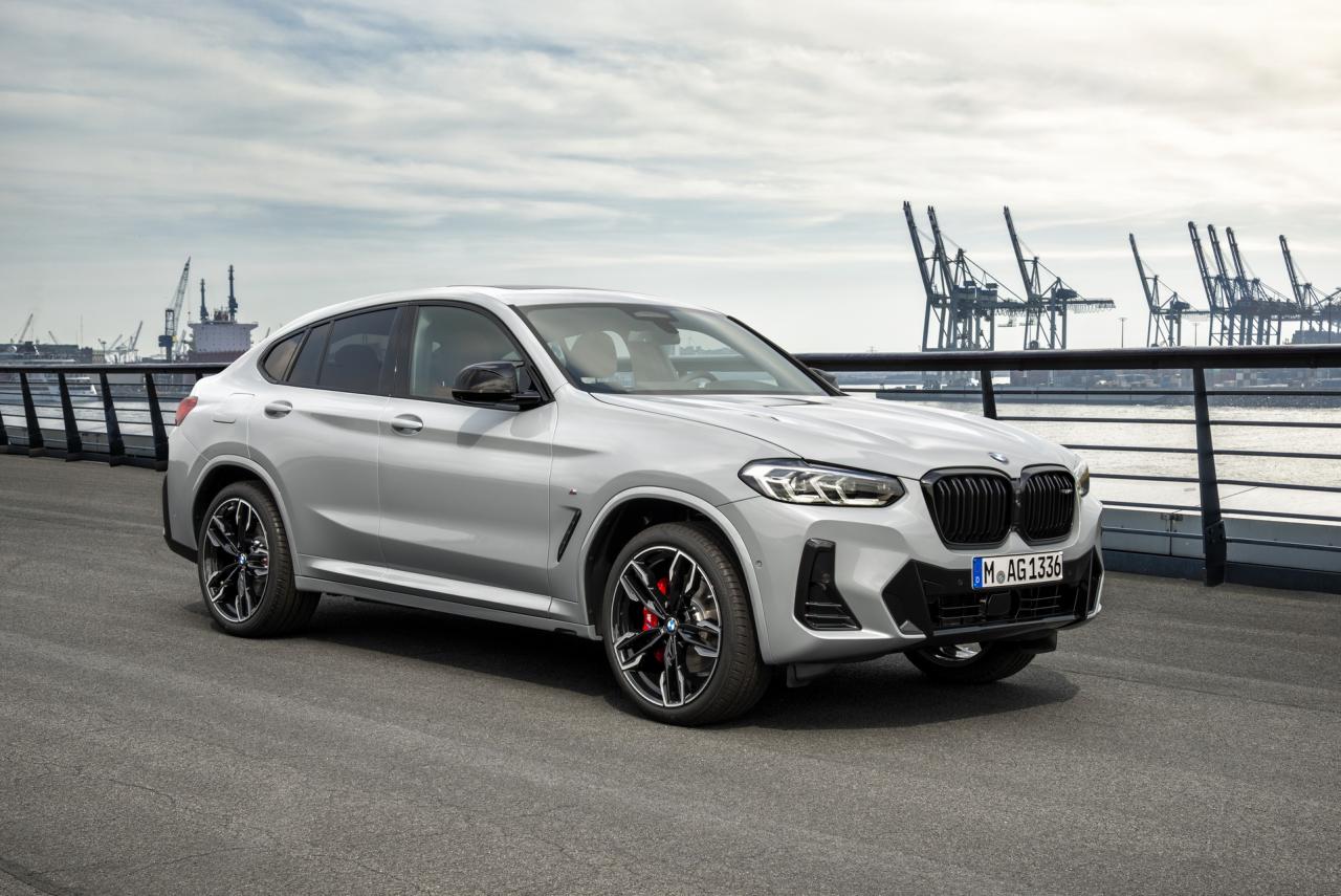 2022-BMW-X3-X4-40.jpg