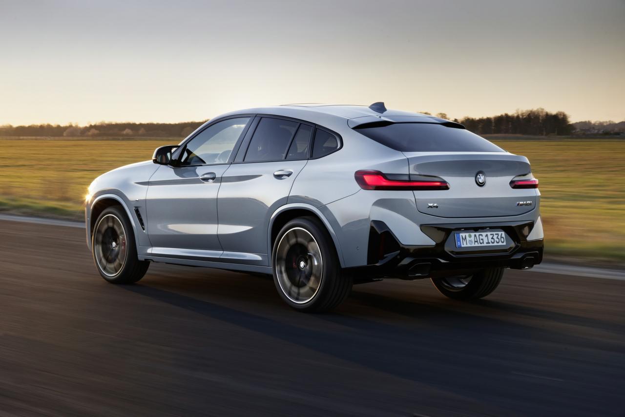 2022-BMW-X3-X4-47.jpg