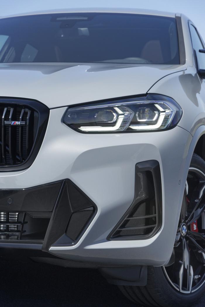 2022-BMW-X3-X4-53.jpg