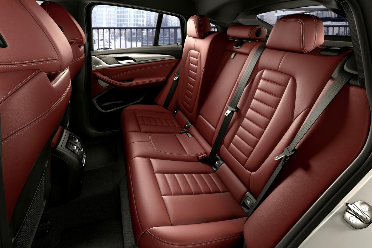 2022-BMW-X3-X4-61.jpg