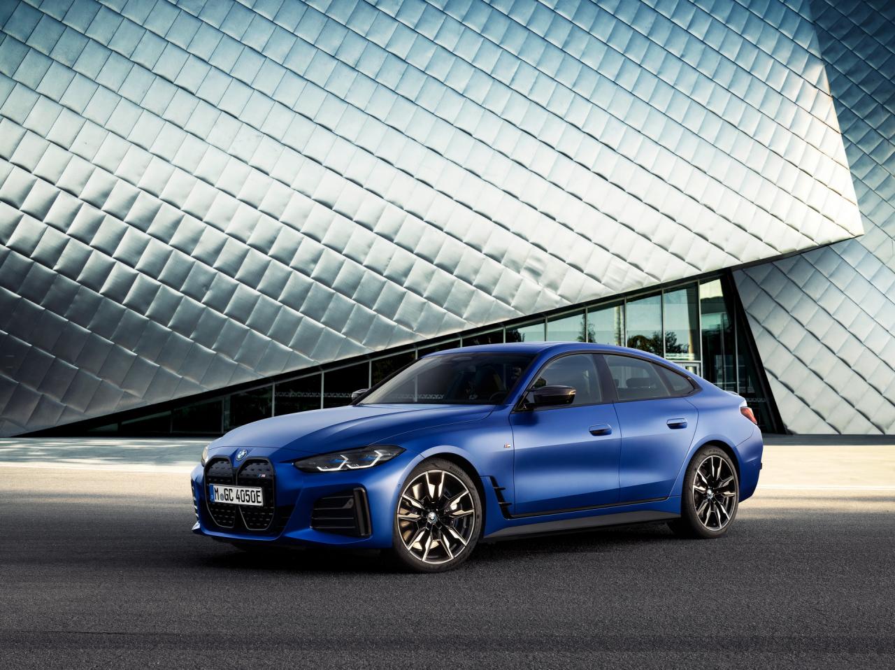 2022-BMW-i4-M50-8.jpg
