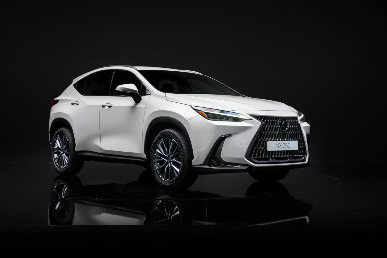 2022-Lexus-NX-33-EU-Spec.jpg