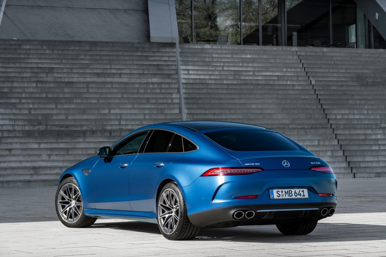 2022-Mercedes-AMG-GT-4-Door-Coupe-18.jpg