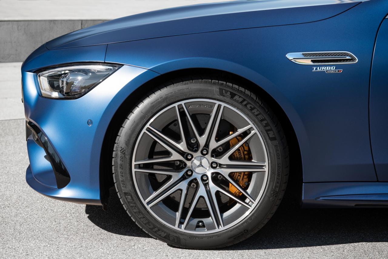 2022-Mercedes-AMG-GT-4-Door-Coupe-19.jpg