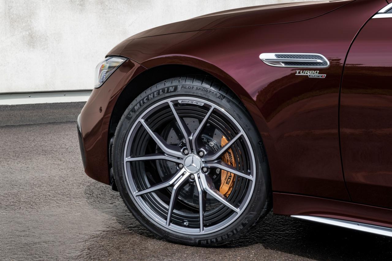 2022-Mercedes-AMG-GT-4-Door-Coupe-4.jpg