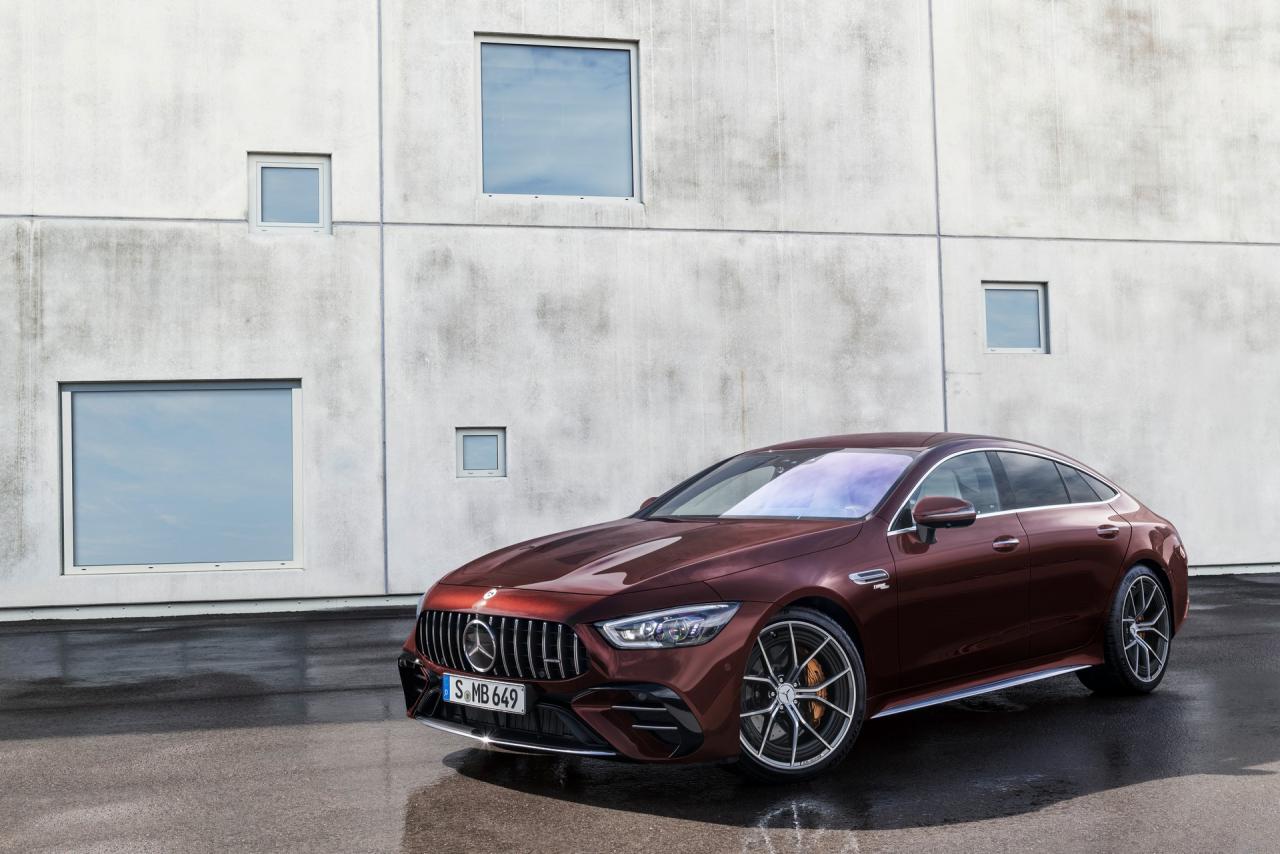 2022-Mercedes-AMG-GT-4-Door-Coupe-7.jpg