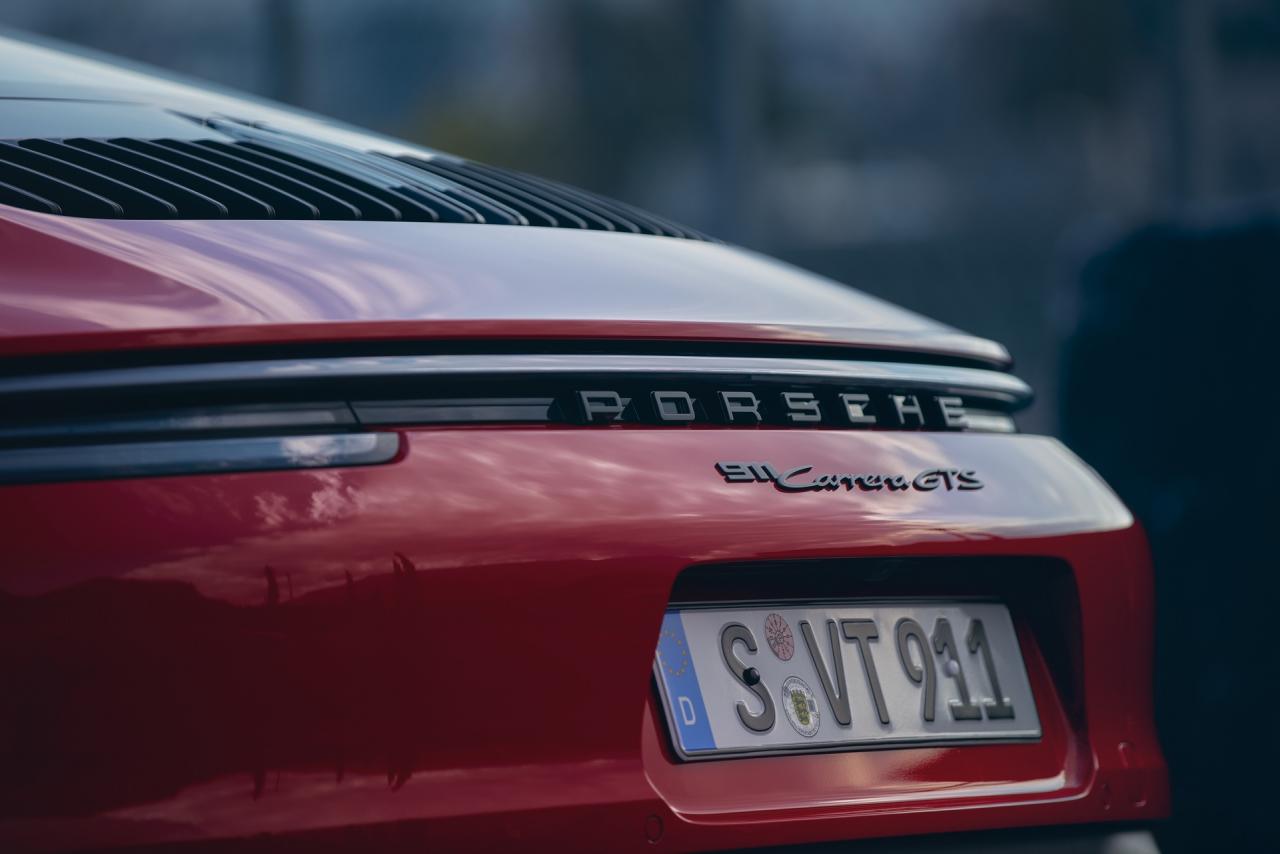 2022-Porsche-911-GTS-24.jpg