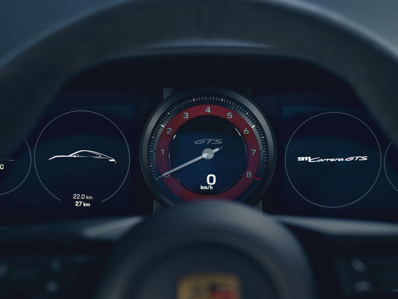 2022-Porsche-911-GTS-39.jpg