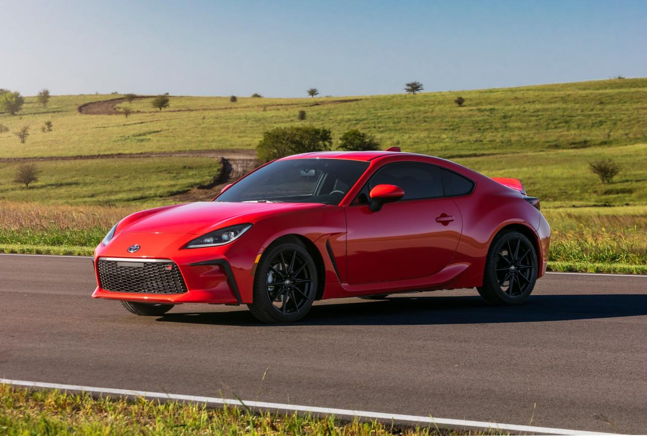 2022-Toyota-GR-86-14.jpg