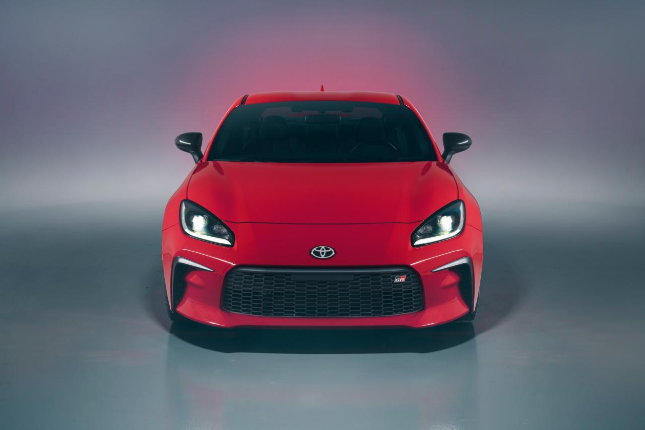 2022-Toyota-GR-86-2.jpg