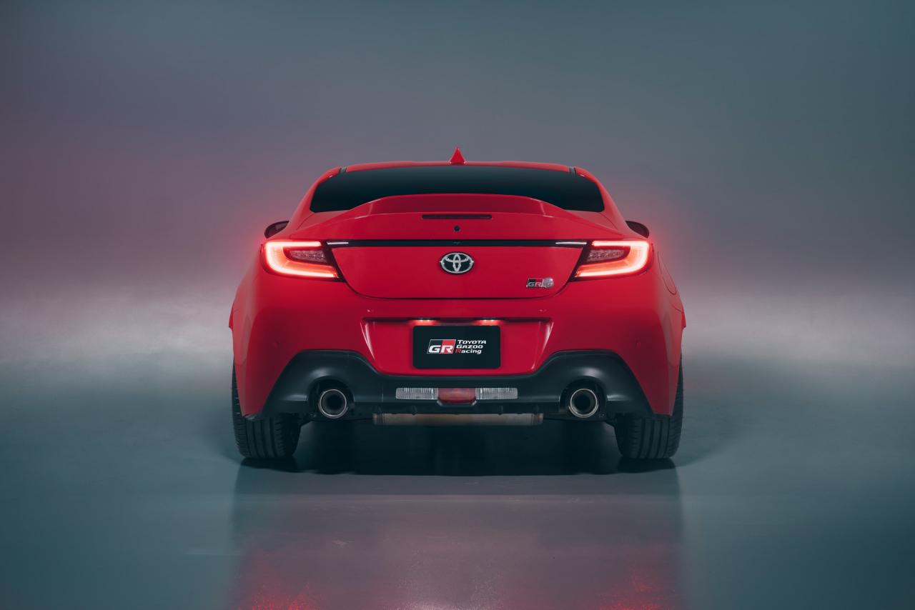 2022-Toyota-GR-86-3.jpg