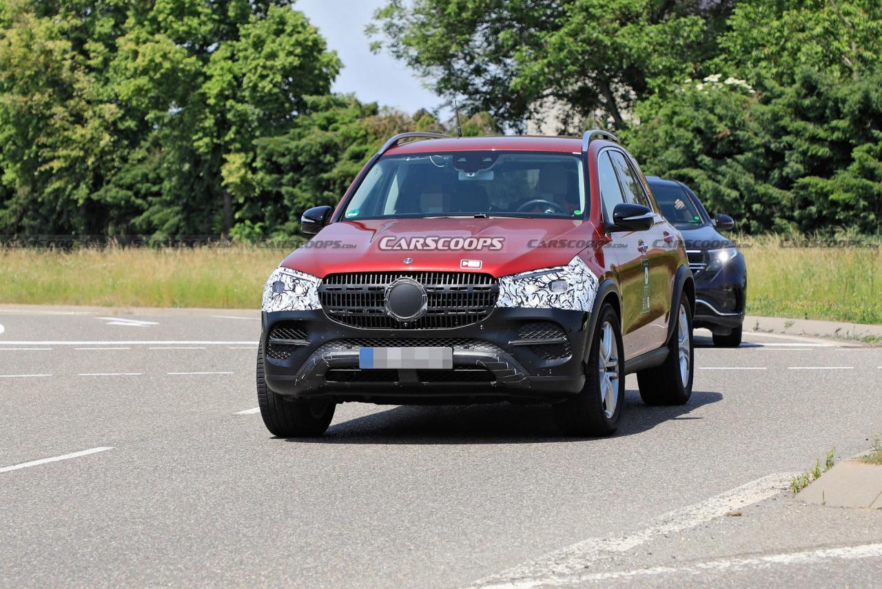 2023-Mercedes-GLE-15.jpg