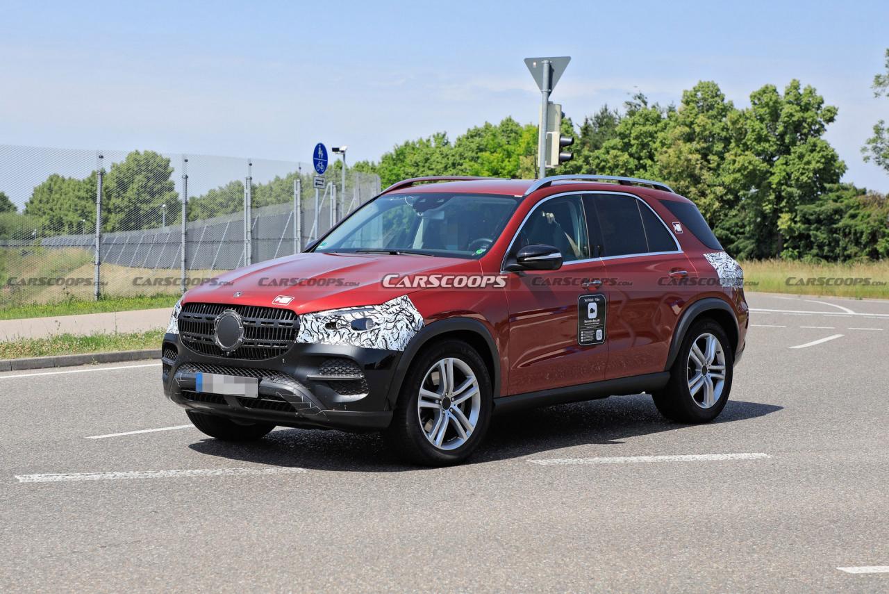 2023-Mercedes-GLE-18.jpg