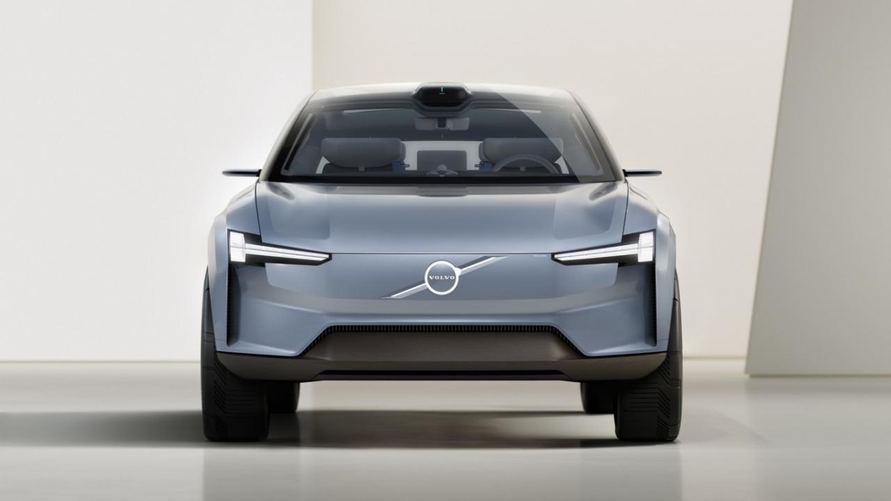 284566_Volvo_Concept_Recharge.jpg